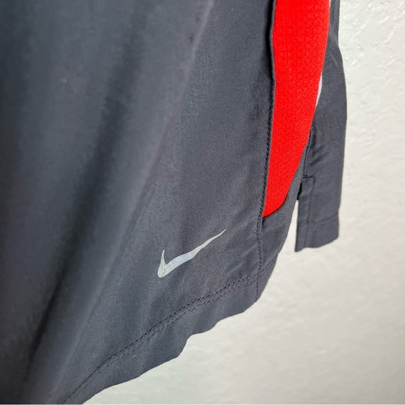 Nike Men’s Dri-Fit Shorts Gray and Red - Picture 2 of 9
